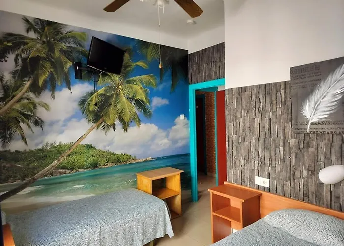 Sant Jordi Cami De Ronda Hostel Tossa de Mar